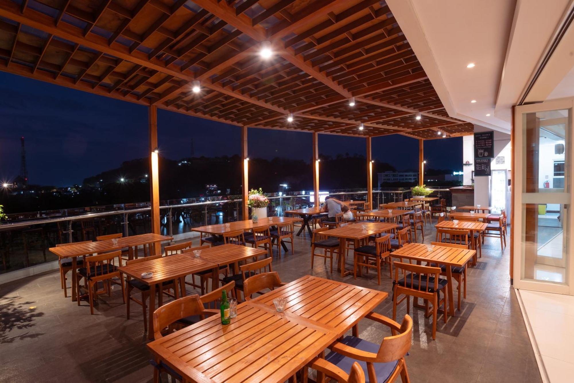 Zasgo Hotel Labuan Bajo Zewnętrze zdjęcie
